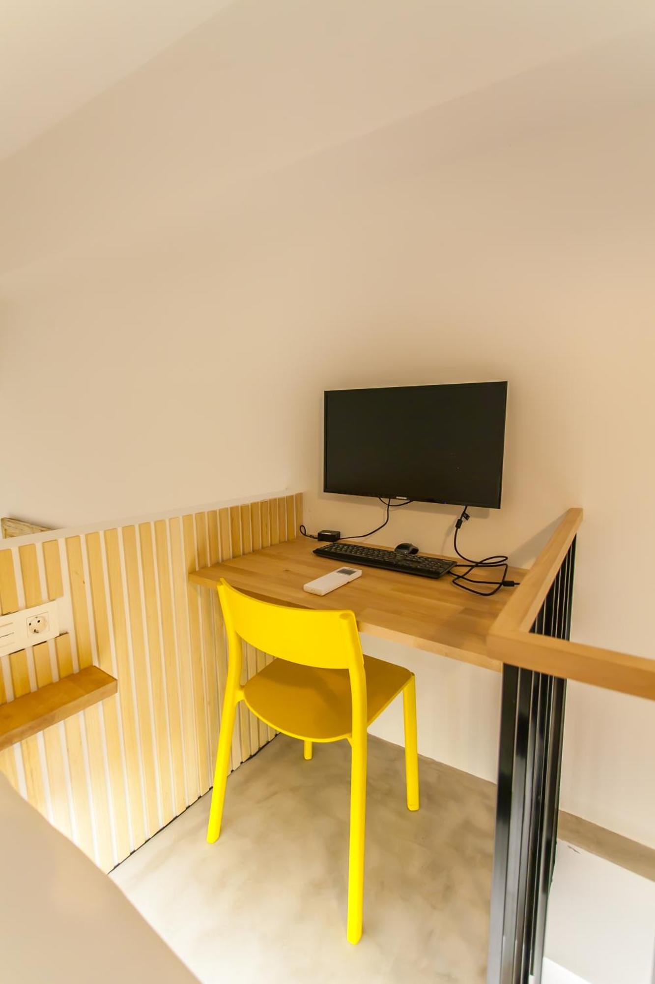 Guernica Luxury Duplex - Location, Light, And Art Apartment Madrid Exterior photo